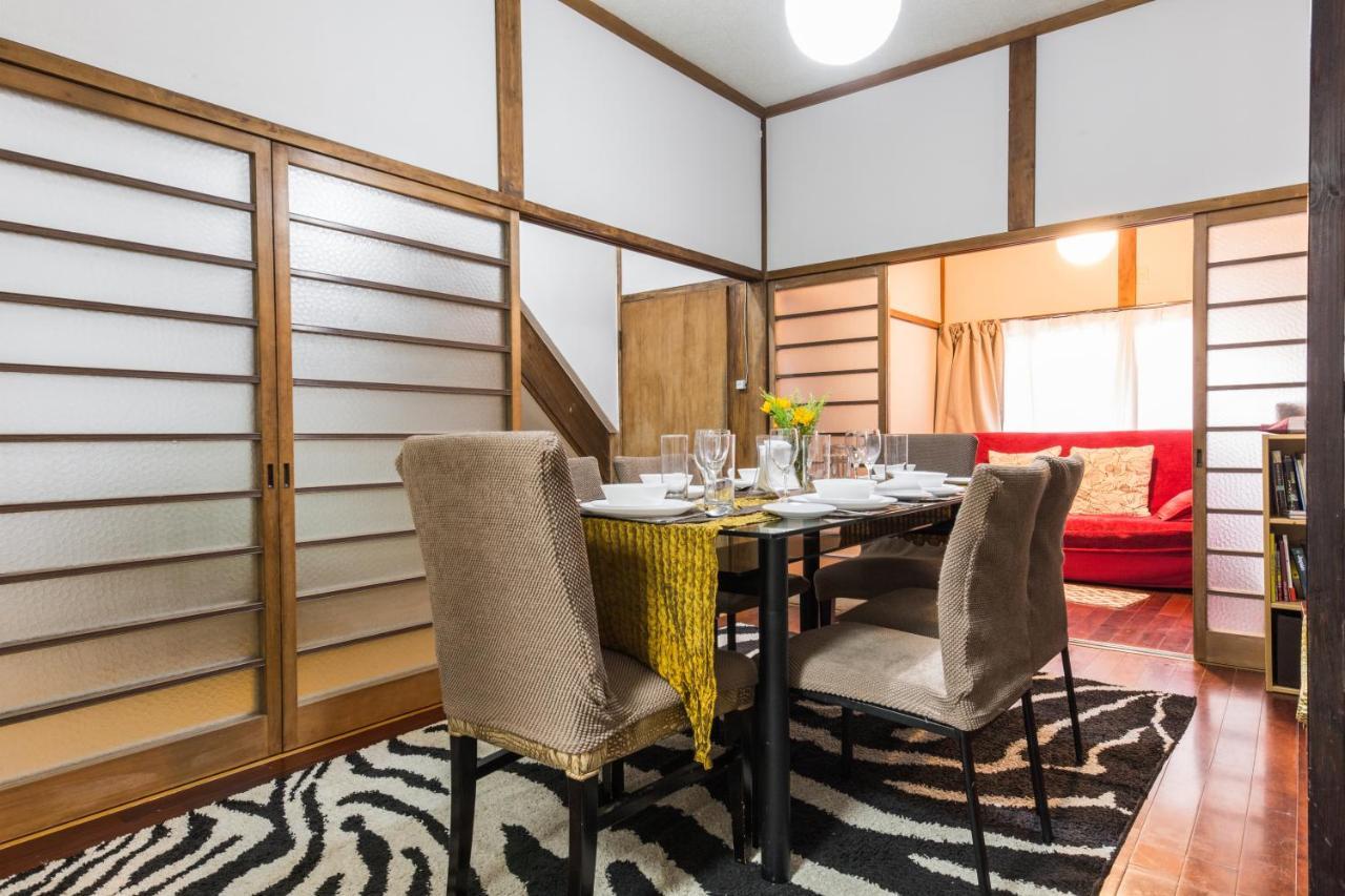 Samurai House - Large Family House, West Shinjuku Tokyo Bagian luar foto