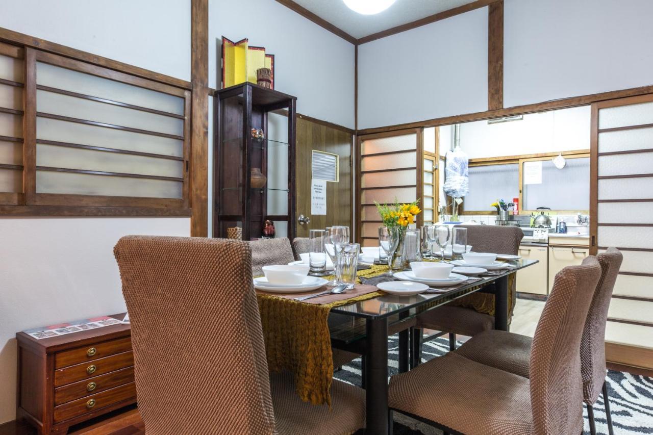 Samurai House - Large Family House, West Shinjuku Tokyo Bagian luar foto