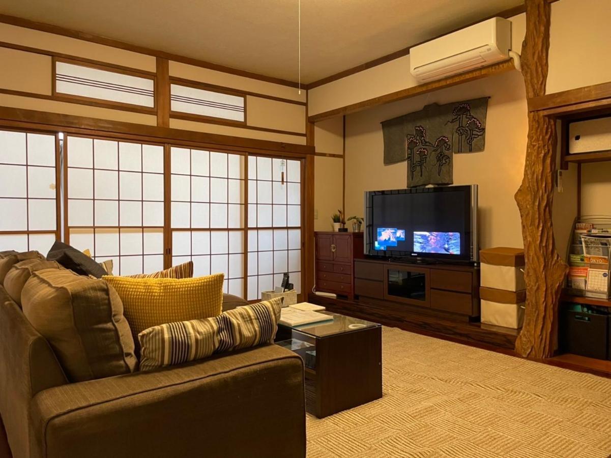Samurai House - Large Family House, West Shinjuku Tokyo Bagian luar foto
